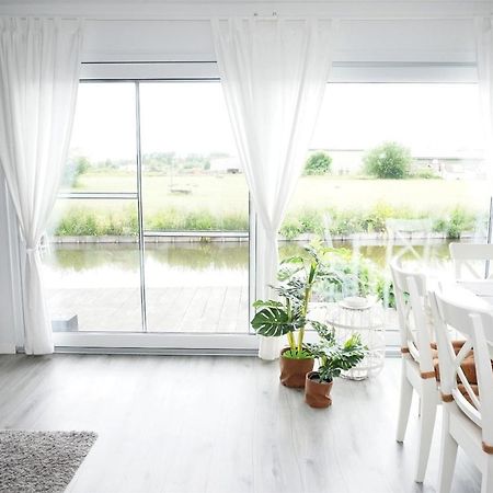 Ferienhaus Max Am Wasser Ferienpark Vislust Wervershoof Exterior foto